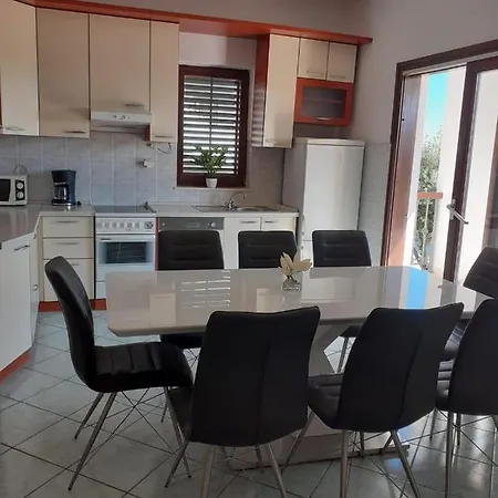 Zen * Rogoznica (Sibenik-Knin)