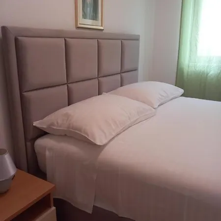 Zen Apartment