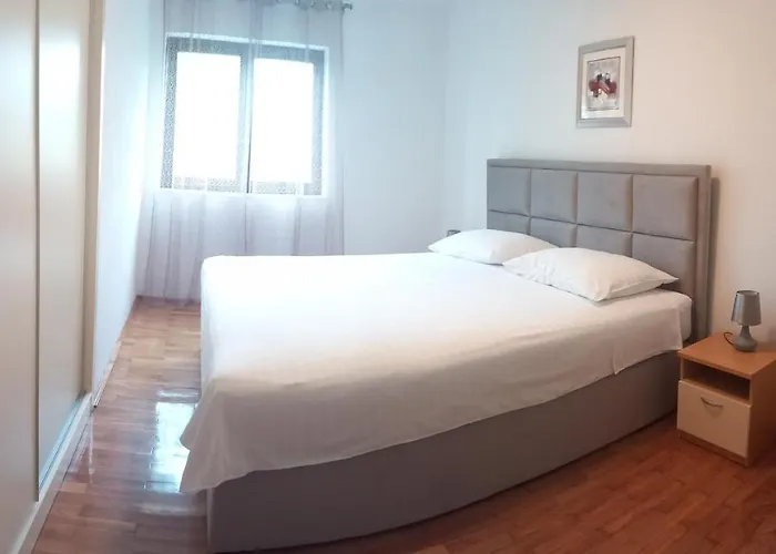 Zen Daire Rogoznica (Sibenik-Knin)